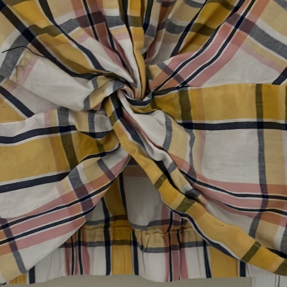 T.I.M.I.N.G Button Up Crop Top - Picture 7 of 7